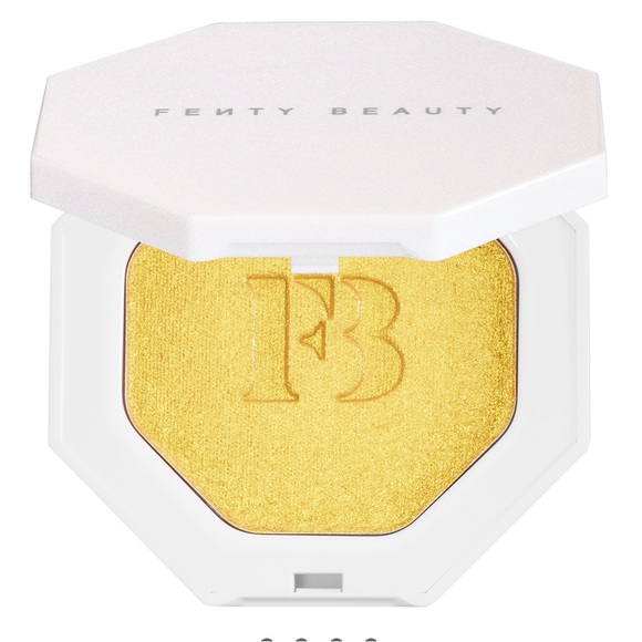 Fenty Beauty Other - Fenty Beauty Highlighter - Trophy Wife